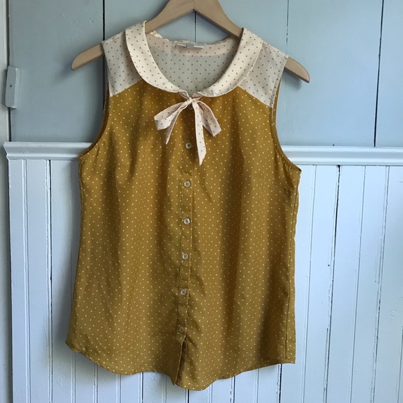 Modcloth Tops - ModCloth Peter Pan Sleeveless bow blouse sz M